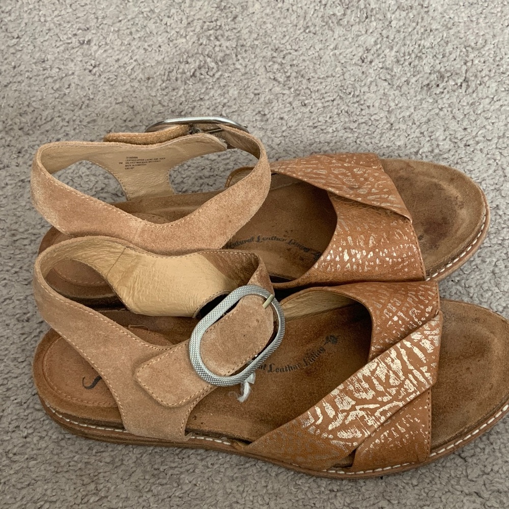 Sofft Tan Leather Sandals with Buckle